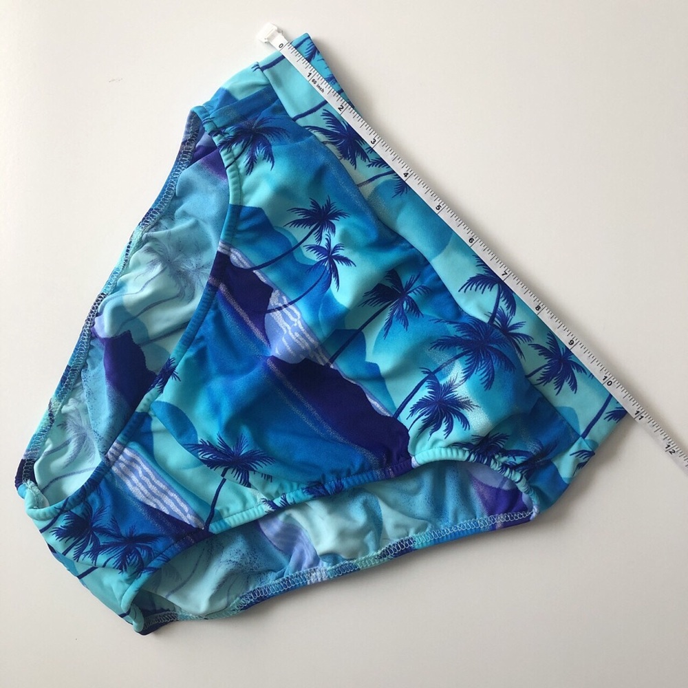 Two piece bikini - Picture 3 of 4